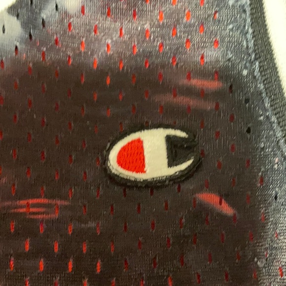 Woman’s Champion Reversible Crop Jersey - Picture 6 of 7